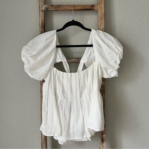 ASTR The Label White Puff Sleeve Top Size L